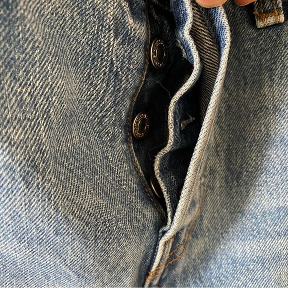 Levi's Wedgie Distressed Hem Jeans - Picture 7 of 10